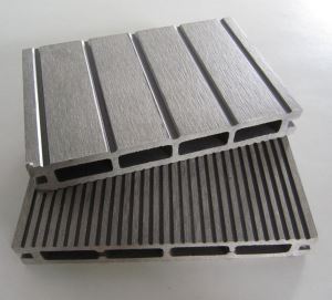 ইউরোপের 146x21mm বিক্রয়ের জন্য একটি ভিনিল দেক রেলিং ইনস্টল